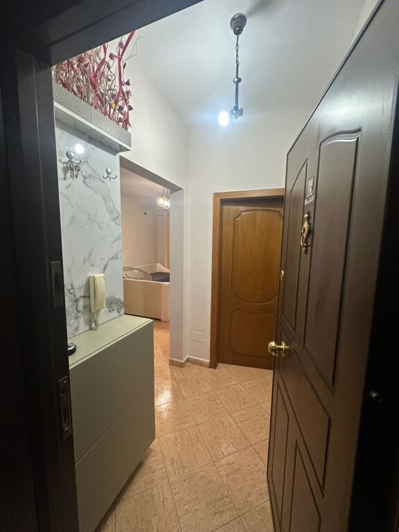 Jepet apartment me qera