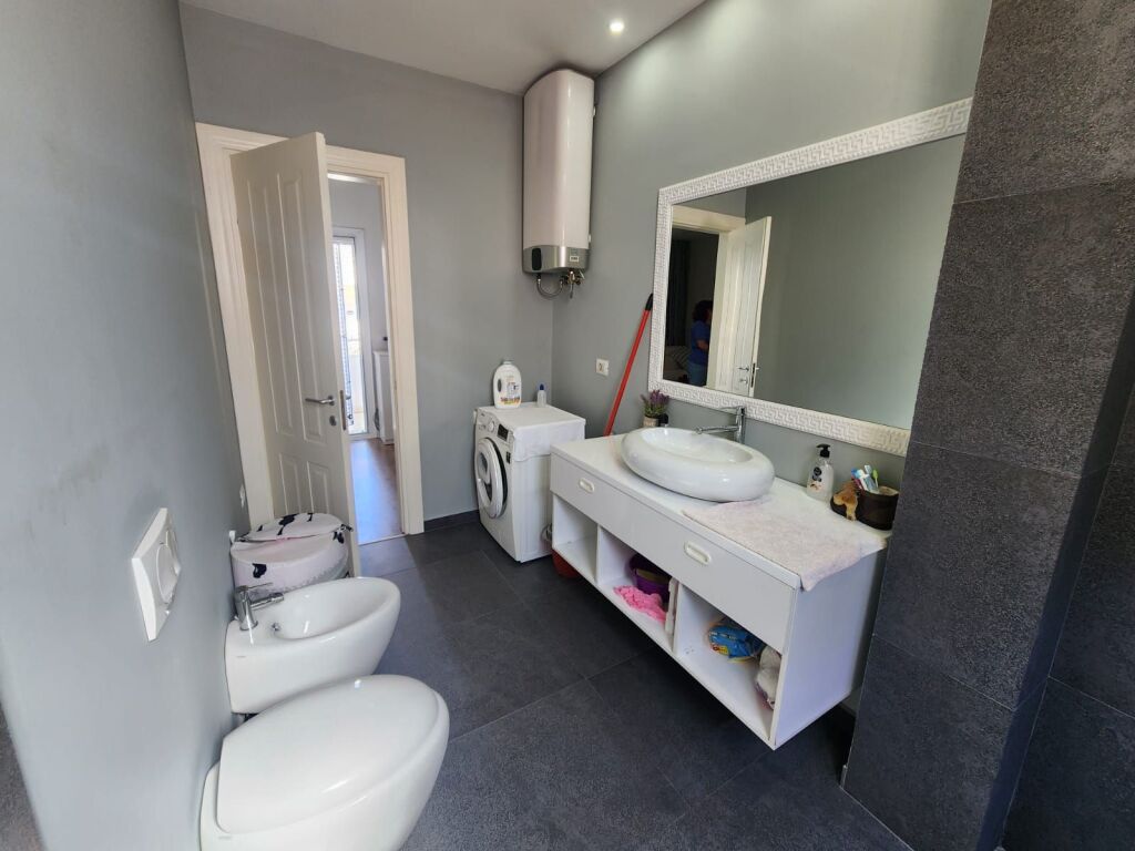 SUPER APPARTAMENTO 2+1 IN AFFITTO VICINO A VALA PARK, DURRES