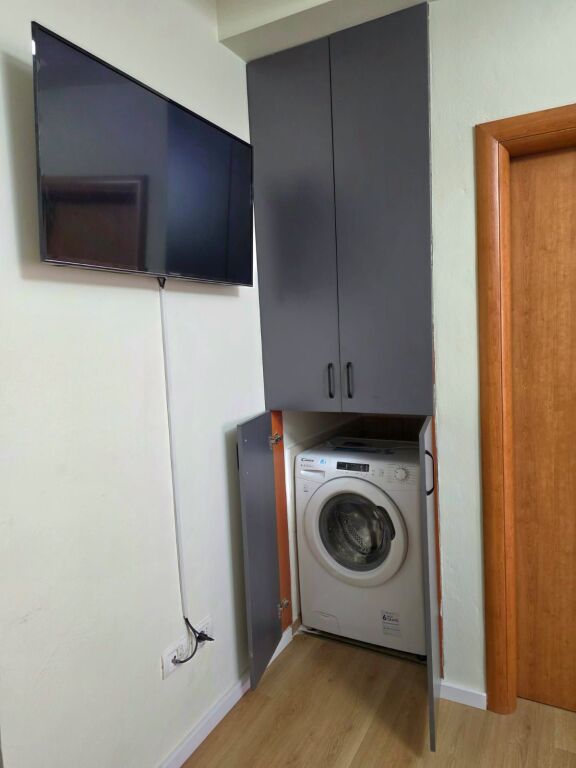 Shtepi me qera 1+1 Komuna Parisit