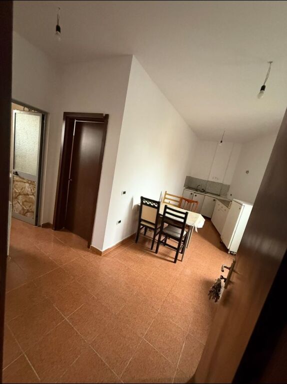 MONOLOCALE 25000 LEKE&amp;APPARTAMENTO 1+1, 3000 LEKE.VILLE TEDESCHE