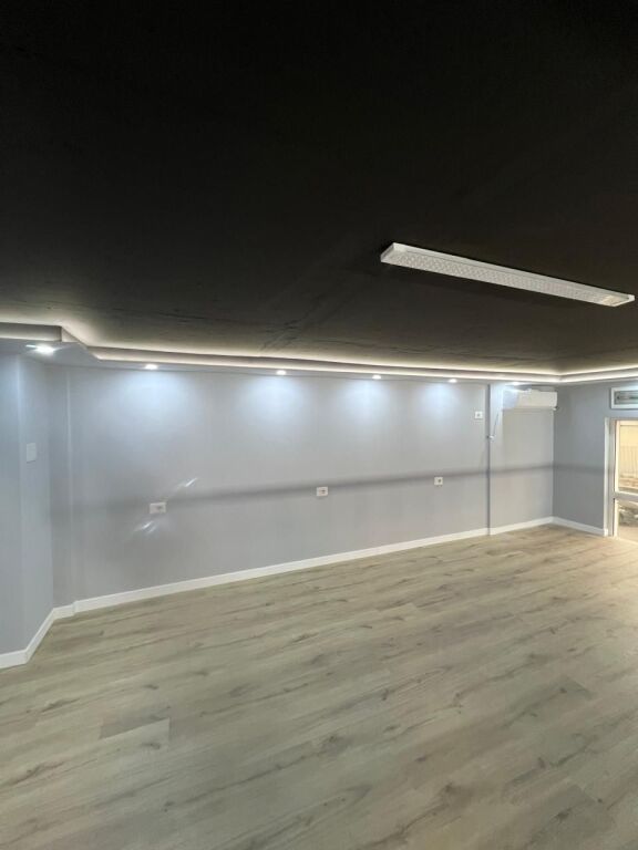 Jepet me qera ambienti i bizensit 2 katesh Duplex ne Univers City, i sapoinvestuar, Pallat i ri