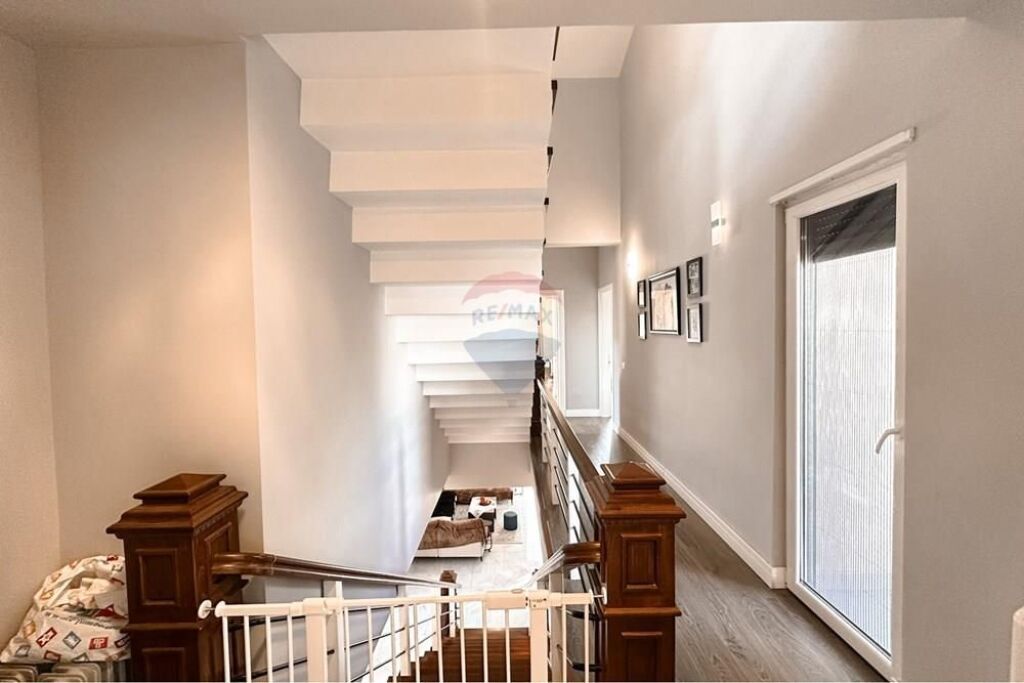 JEPET ME QERA VILE TEK REZIDENCA SUNRISE 2200 EURO