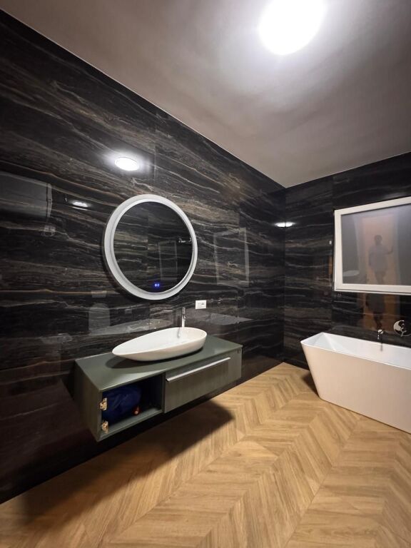 Appartamento 2+1 al piano villa vicino al Palazzo delle Brigate!