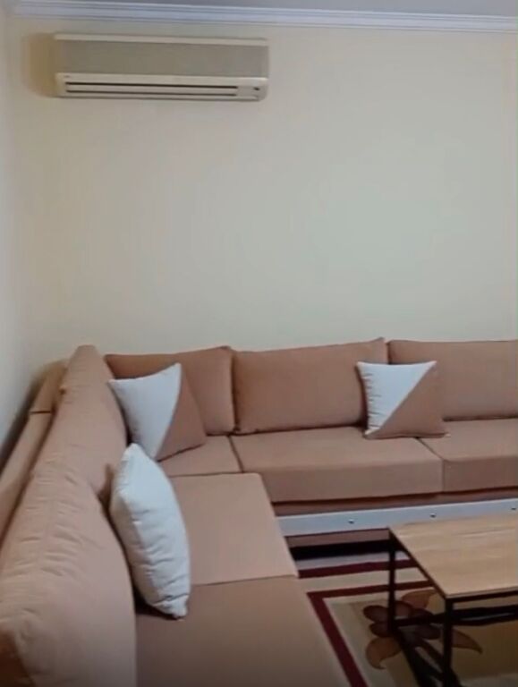 Apartament 3+1 per shitje ne Xhamllik!