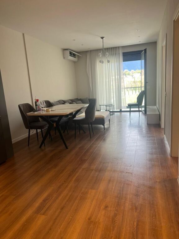 Liqeni i Thate - Med Invest