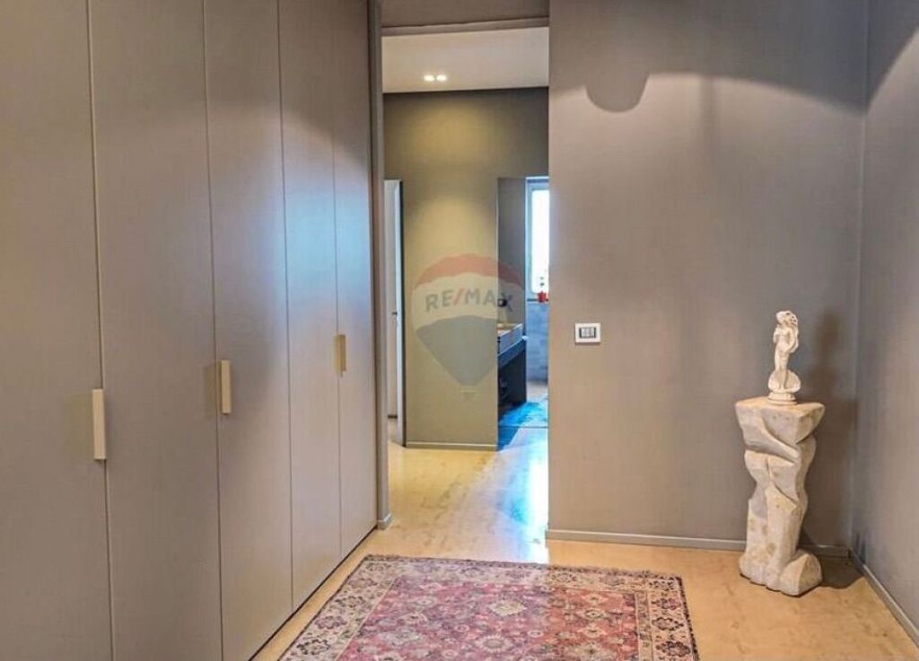 Apartament - Për Shitje - Selita e Vjetër, Tiranë ID: 530281030-938