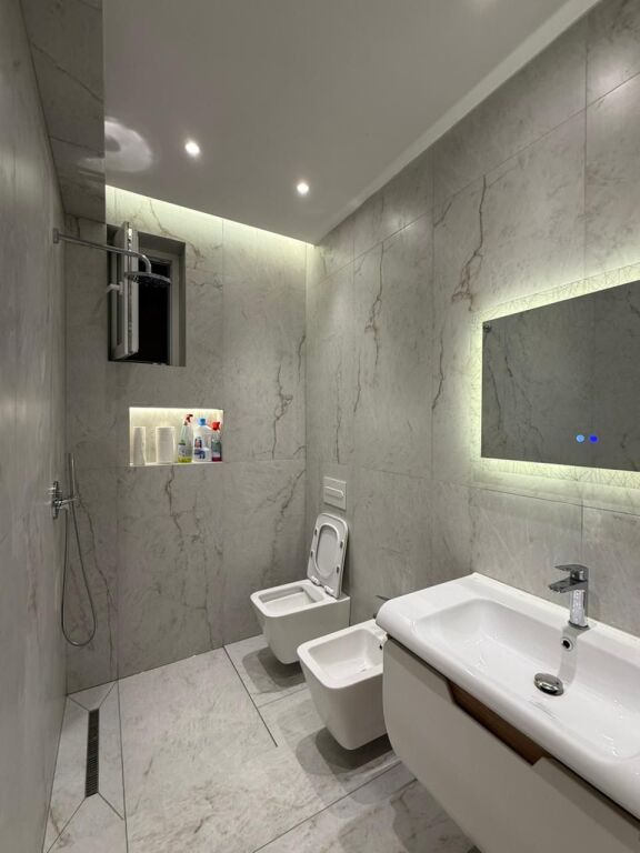 VILLA IN AFFITTO VIA KAVAJES