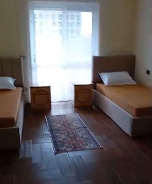 Apartament 3+1 per shitje ne Xhamllik!