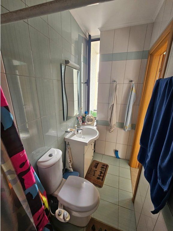 Apartament 3+1+2 per shitje prane Liqenit Artificial, Art Turbina