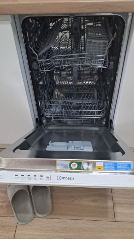 Super ap gas station at Alidemi ( mangalem )