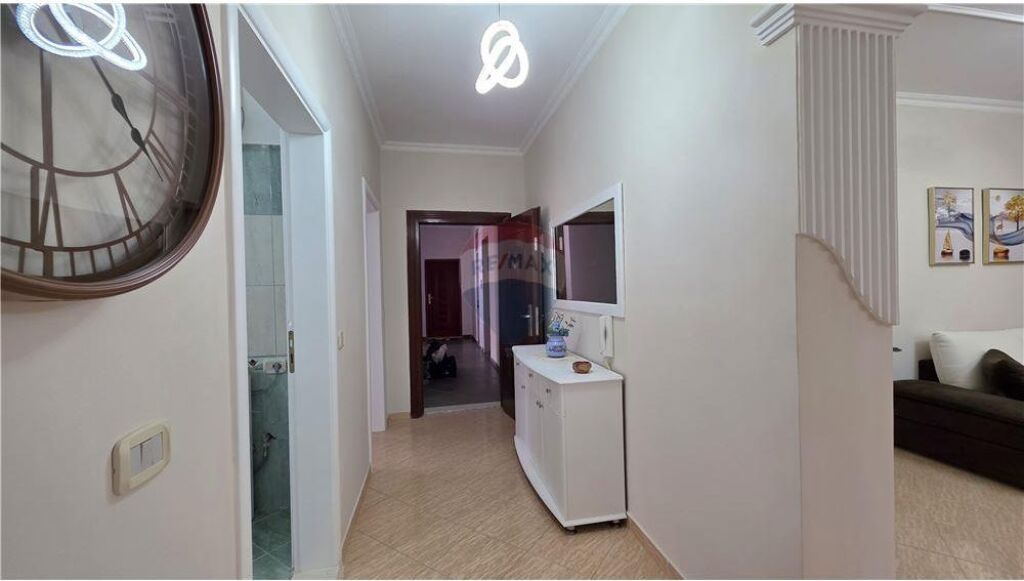 🏡 Apartament 2+1+2 për Shitje – Rr. e Çipajve, Vlorë