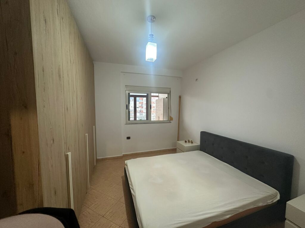 Jepet apartment me qera