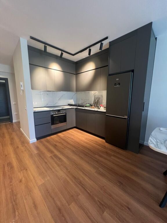 Liqeni i Thate - Med Invest