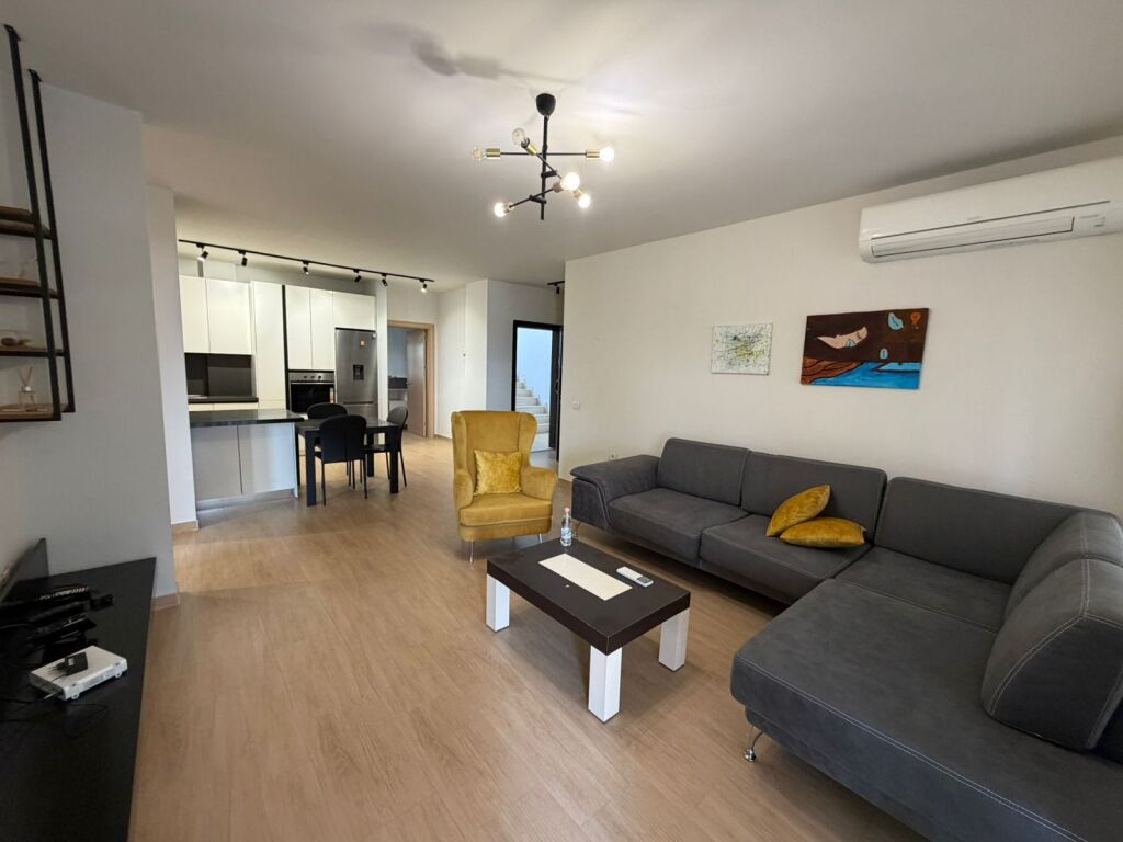 Peti Street - Rent 3+1+2