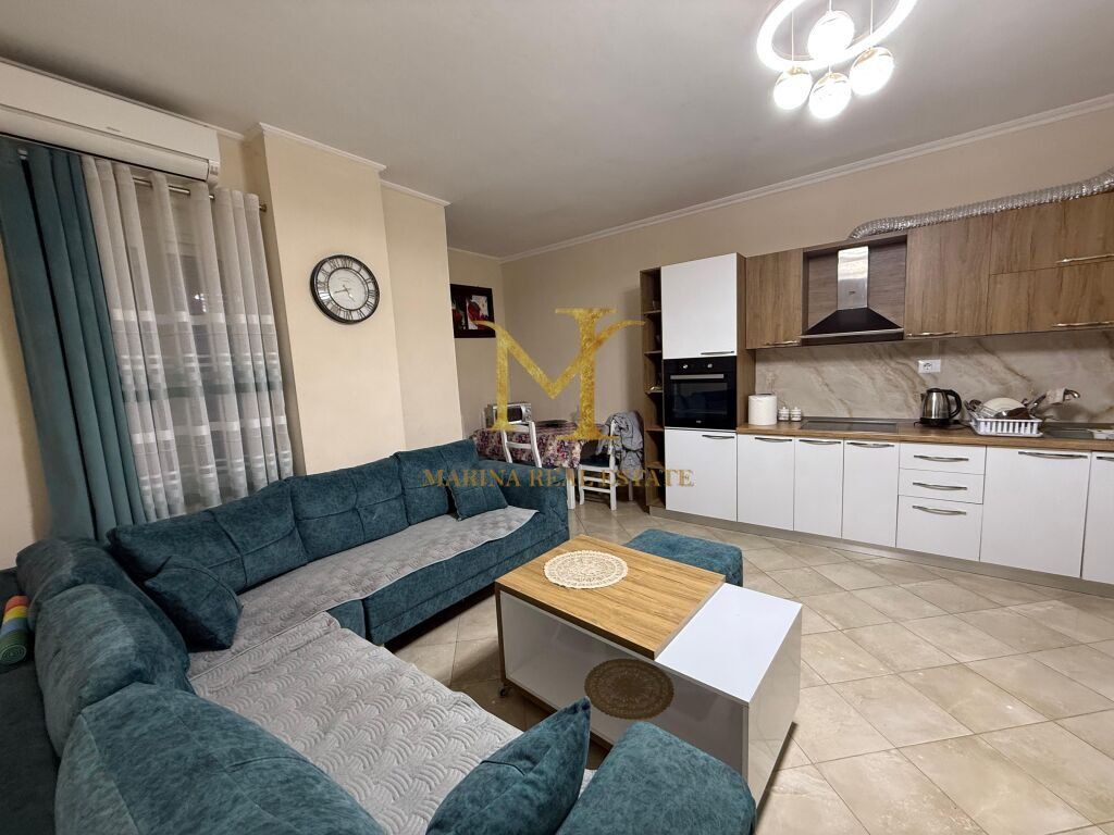 JEPET ME QERA APARTAMENT 1+1 NE PLAZH RROTA E KUQE !