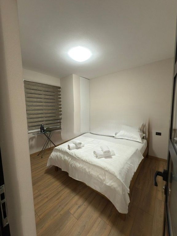 Jepet me Qira Apartament 2+1 në Rrugën e Kavajës-Tirane 850 €