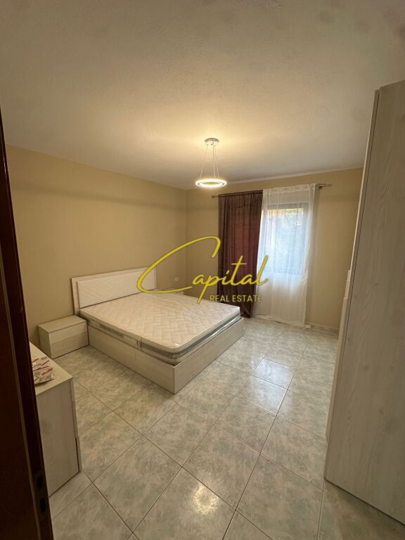 APARTAMENT ME QIRA 2+1 SHKOZE 40.000 LEKE
