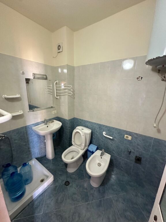 JEPET ME QERA GARSONIERE ILIRIA PLAZH,DURRES