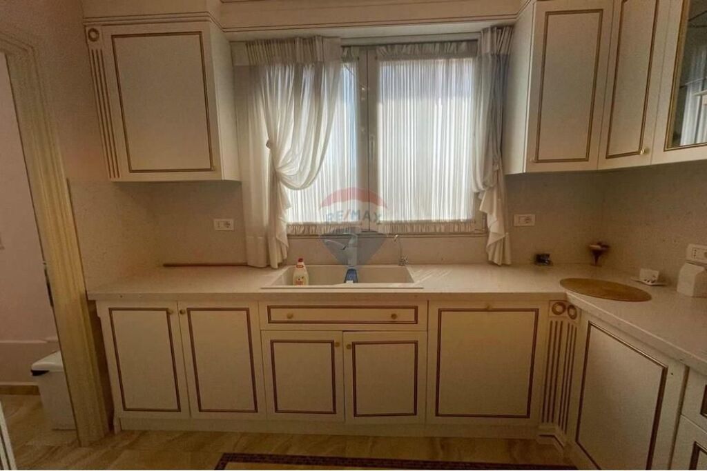 Penthouse 4+1+2 Zoological Garden