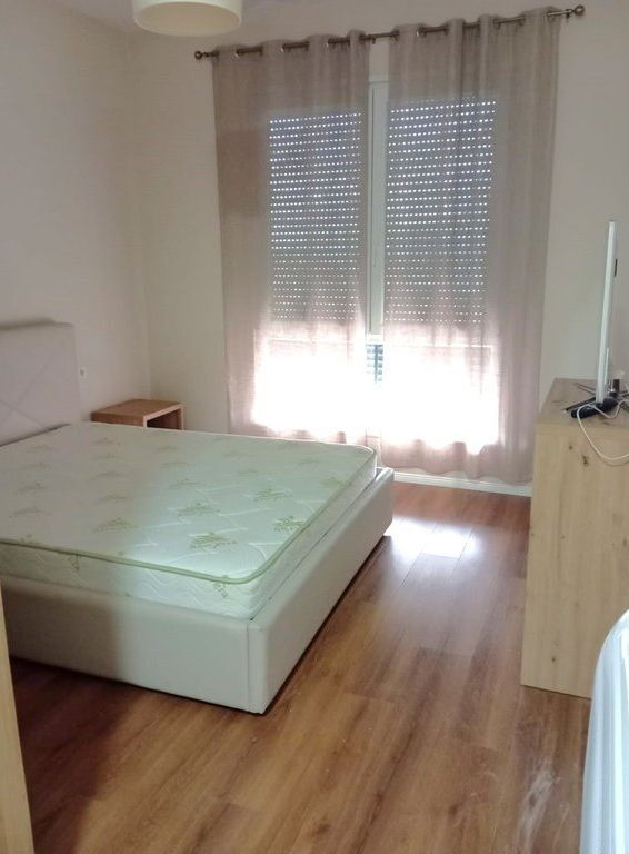 Appartamento 2+1 in affitto in Via 5 Maji, Tirana