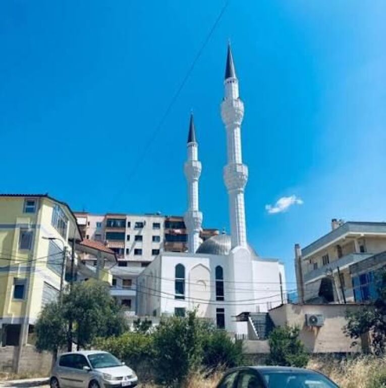 Don bosco ,2 entrances for Rent 1+1