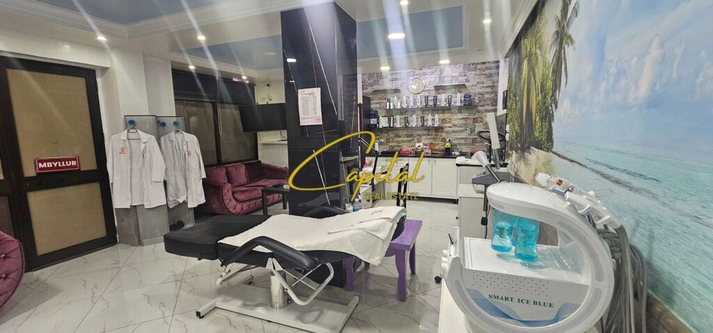 BUSINESS PREMISES FOR RENT 55 M2 CENTER 100,000 LEKE