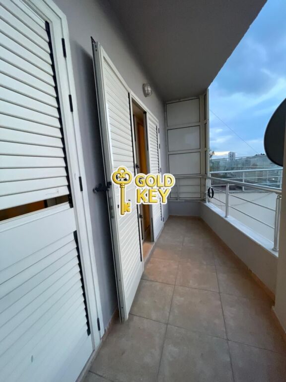 🏡 APARTAMENT ME QERA 2+1 + 2 BANJO + 2 BALLKONE + TARRACË – Pranvera, Durrës