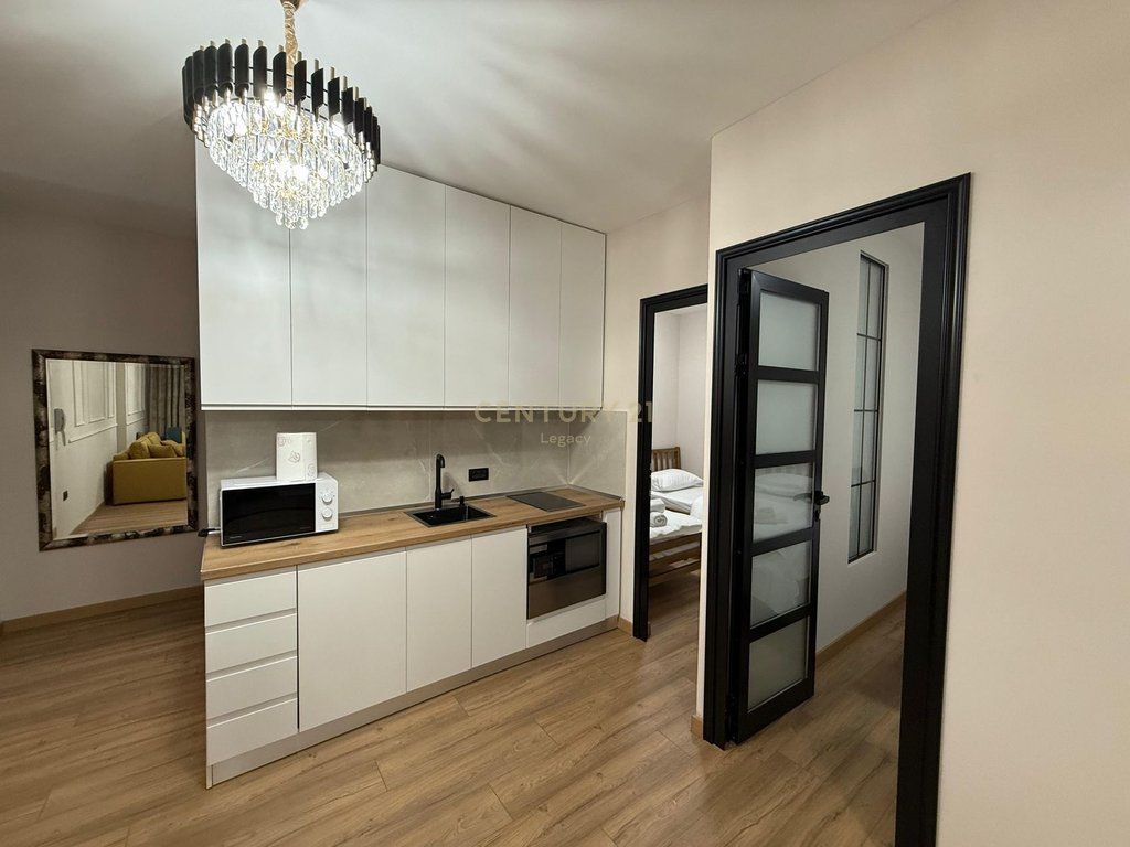 Apartment 2+1 for Rent on Kavaja Street-Tirana