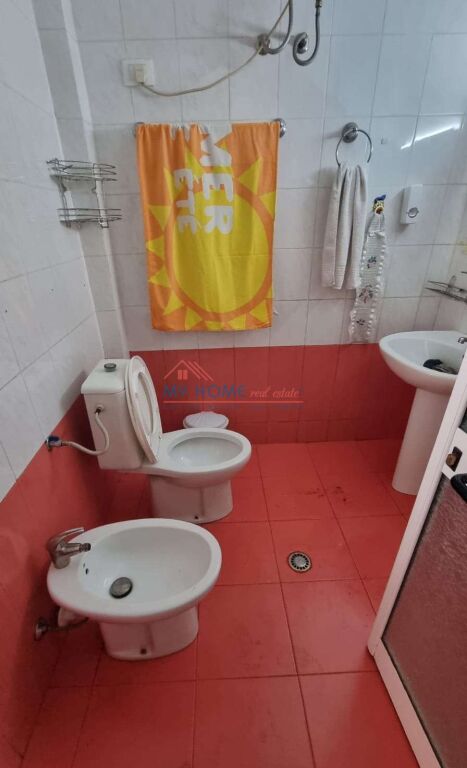 Apartament 2+1 me qera 21 Dhjetori ne Tirane