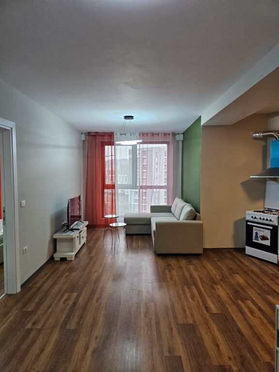 Jepet Me Qera Apartament 1+1+1 Ballkon