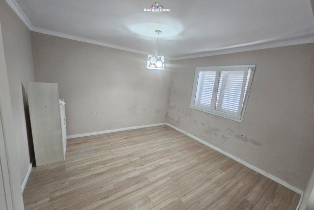 Vile 3 Kateshe Me Qera tek Blloku i Vilave Selite (ID BV22578) Tirane