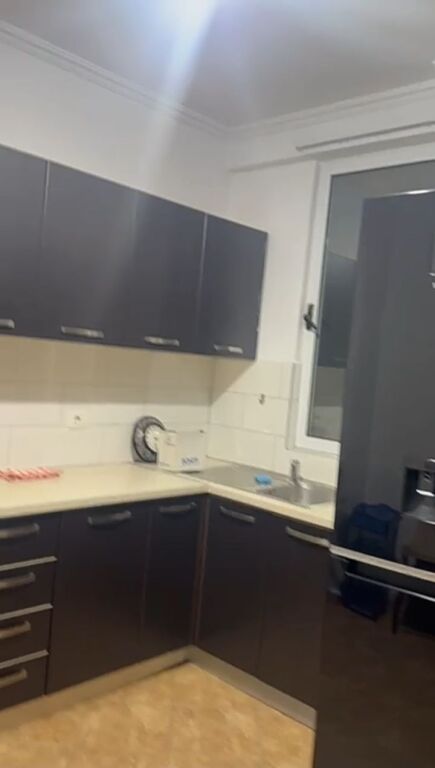 Apartament per qira tek Pallatet Çabej