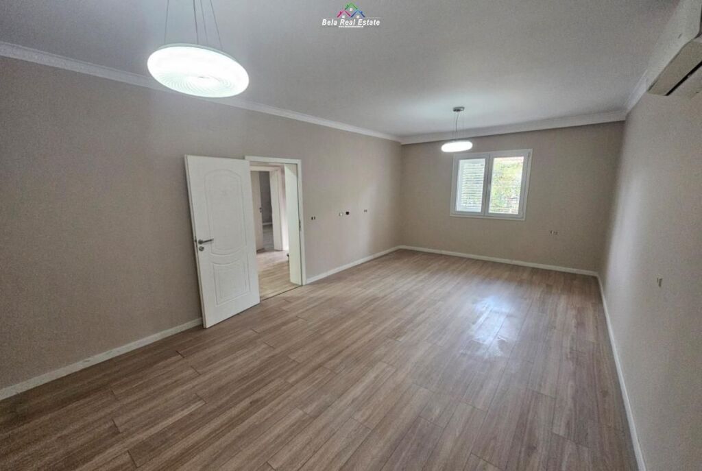 Vile 3 Kateshe Me Qera tek Blloku i Vilave Selite (ID BV22578) Tirane