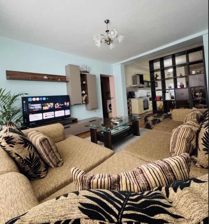 APARTAMENT ME QERA 1+1 STADIUMI DINAMO 75.000 LEKE