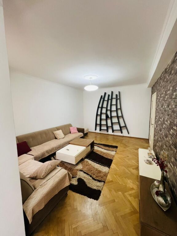 🏢Don Bosko, vicino a Viva Market, appartamento 2+1+2 in affitto, arredato, 65.000 Leke