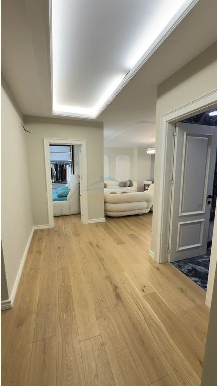 Apartment 2+1+2 +2 parking spaces for sale Bogdaneve Street