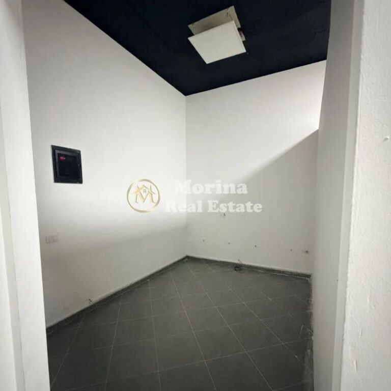 Qera | Ambjent Biznesi | 21 Dhjetori | 330 €/muaj