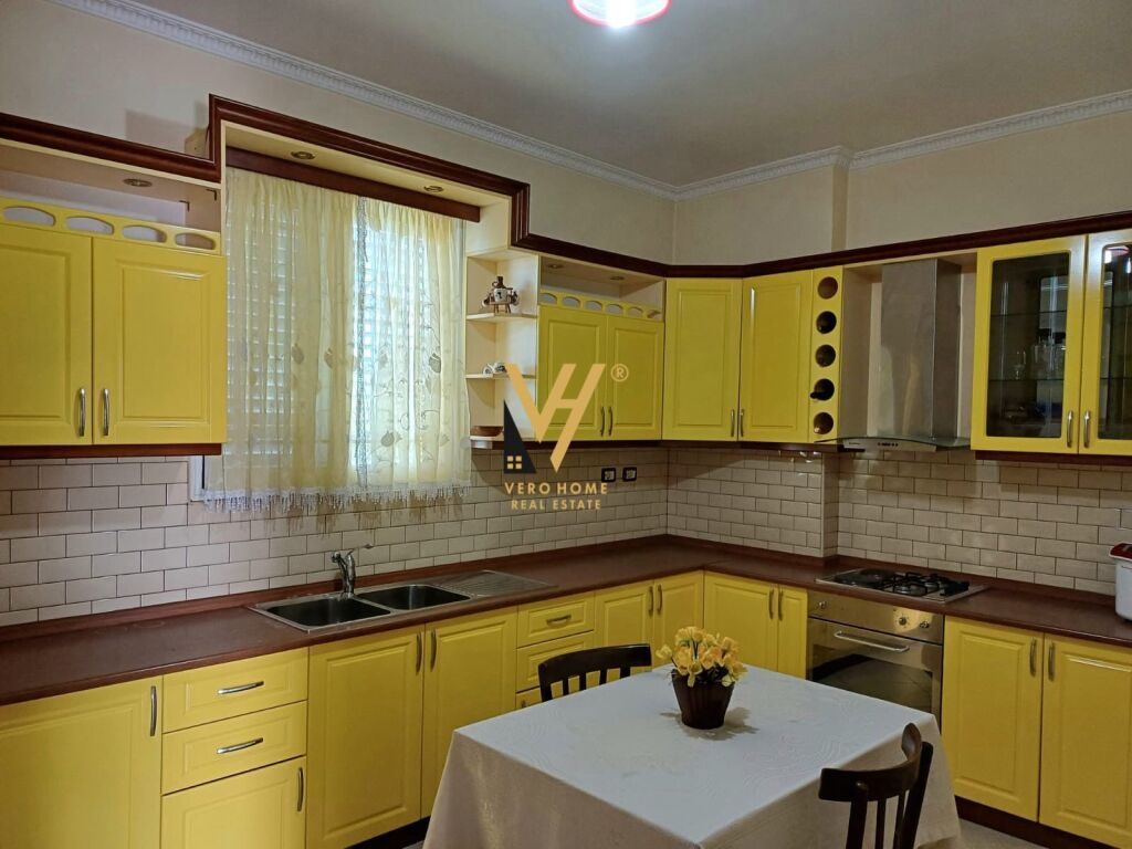 SHITET VILE 3 KATESHE TE KRYENGRITJA E FIERIT, FIER 375.000 EURO