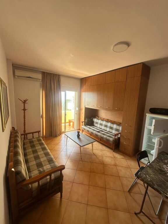 JEPET ME QERA GARSONIERE ILIRIA PLAZH,DURRES