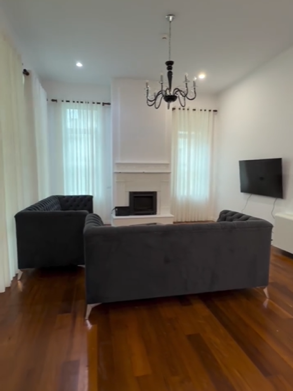 VILE PER QERA 3 KATESHE TEG 4.500 EURO