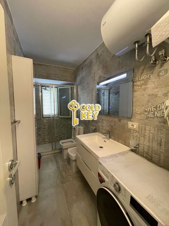 🏡 VENDESI APPARTAMENTO 2+1 + BALCONE VICINO AL PORTO DI DURRËS