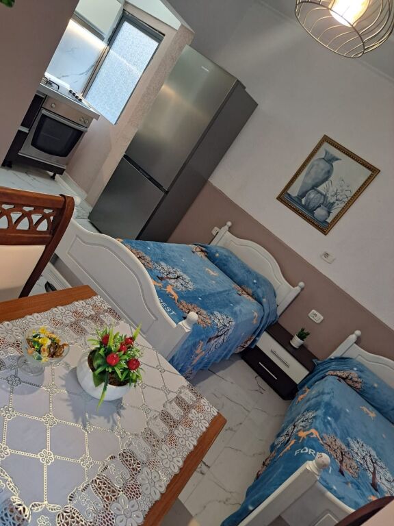 GARSIONERE 25000 LEKE.ALI DEM