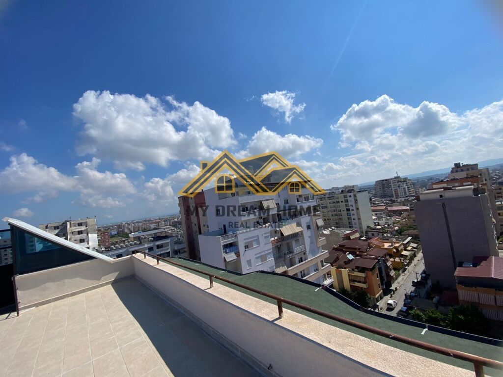 SHITET PAPAFINGO PRAN KAZAZIT NE DURRES!