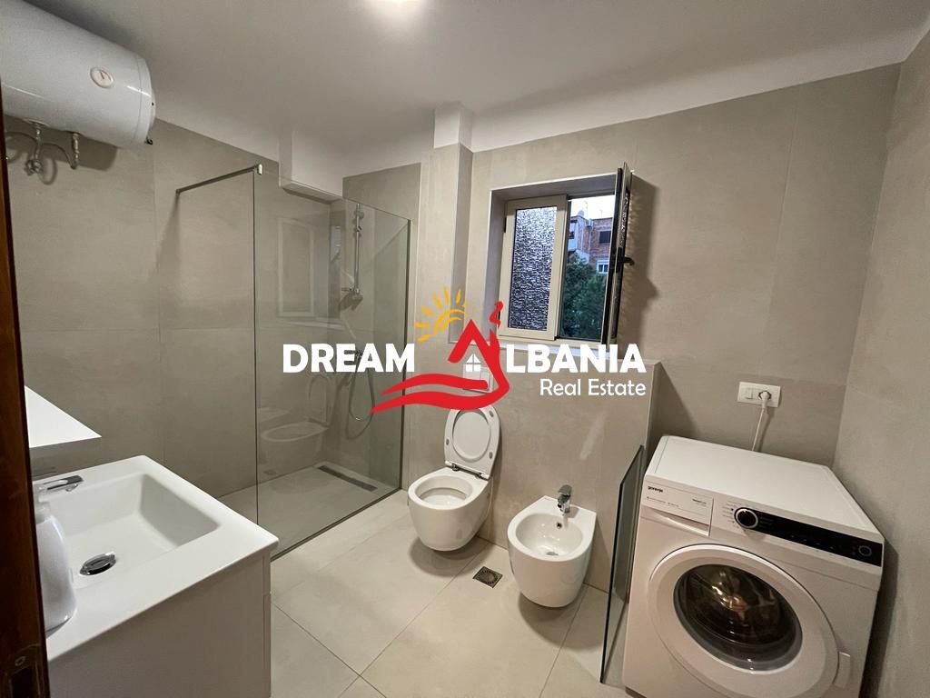 Appartamento in affitto nella zona di Rruga Durresit vicino a Mozaiku a Tirana (ID 42215480)