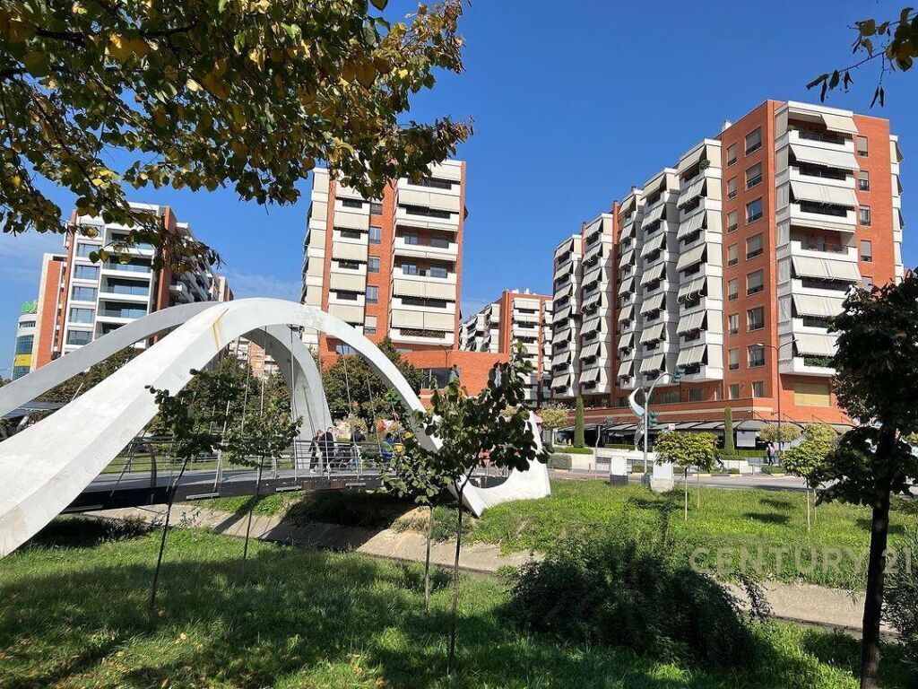 Apartament 1+1 + Post Parkimi me Qira te Kompleksi Delijorgji