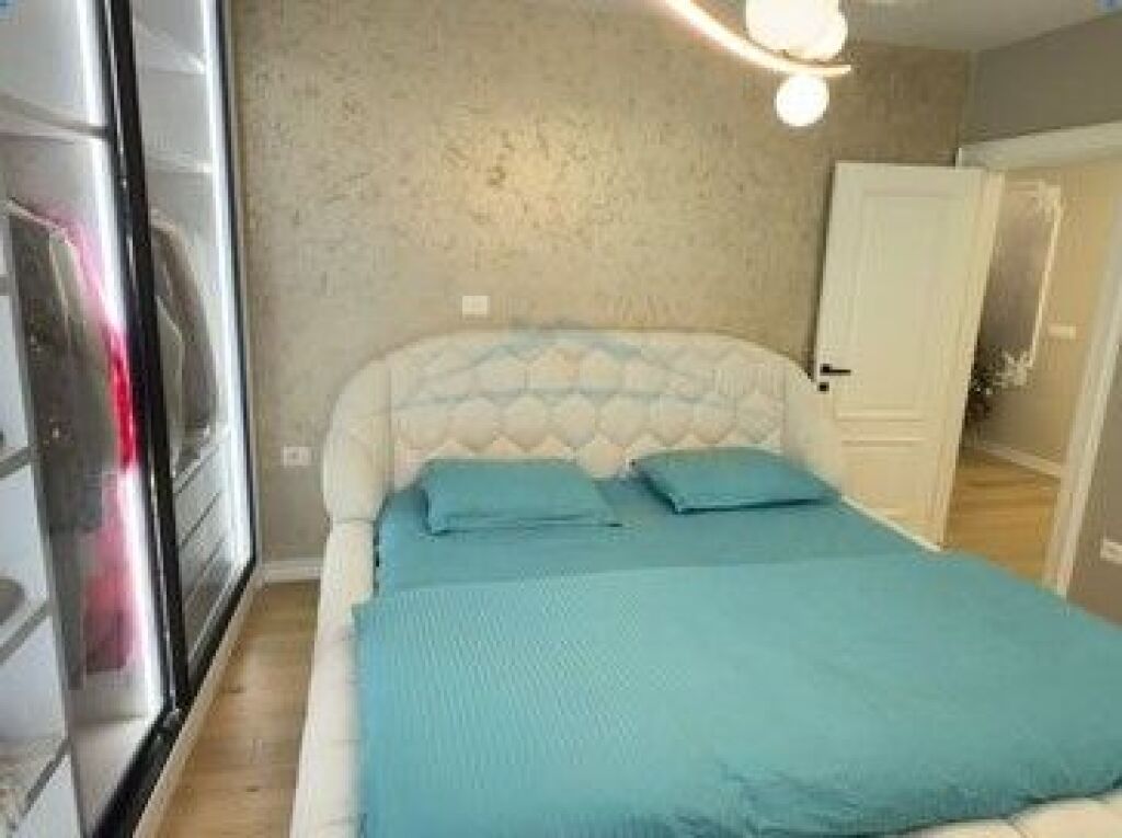 In vendita, Appartamento di lusso 2+1+2 posti auto, Via Bogdaneve, Tirana