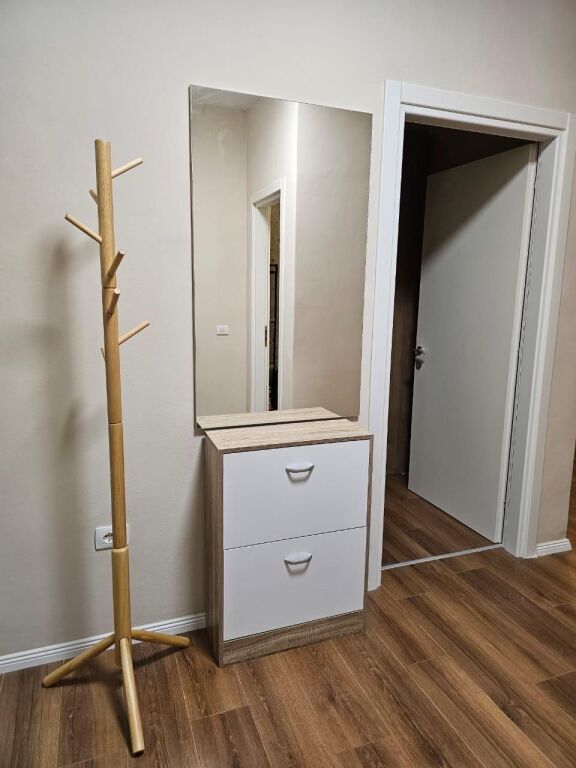 Affittasi Appartamento 2+1+1 con Balcone