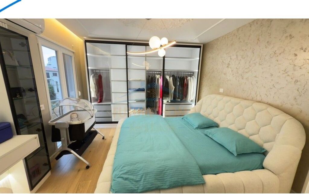 Shitet,Apartament Luksoz 2+1+2 Post Parkimi, Rruga e Bogdanëve, Tiranë