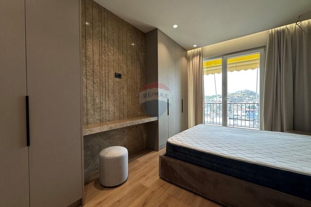 APPARTAMENTO 2+1+2+POSTO AUTO IN AFFITTO