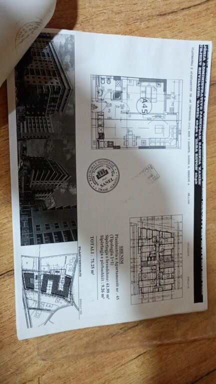 Shitet Apartament - Paskuqan